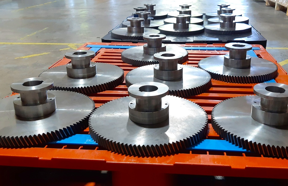 Helical Gears, by North West Roller Services Ltd